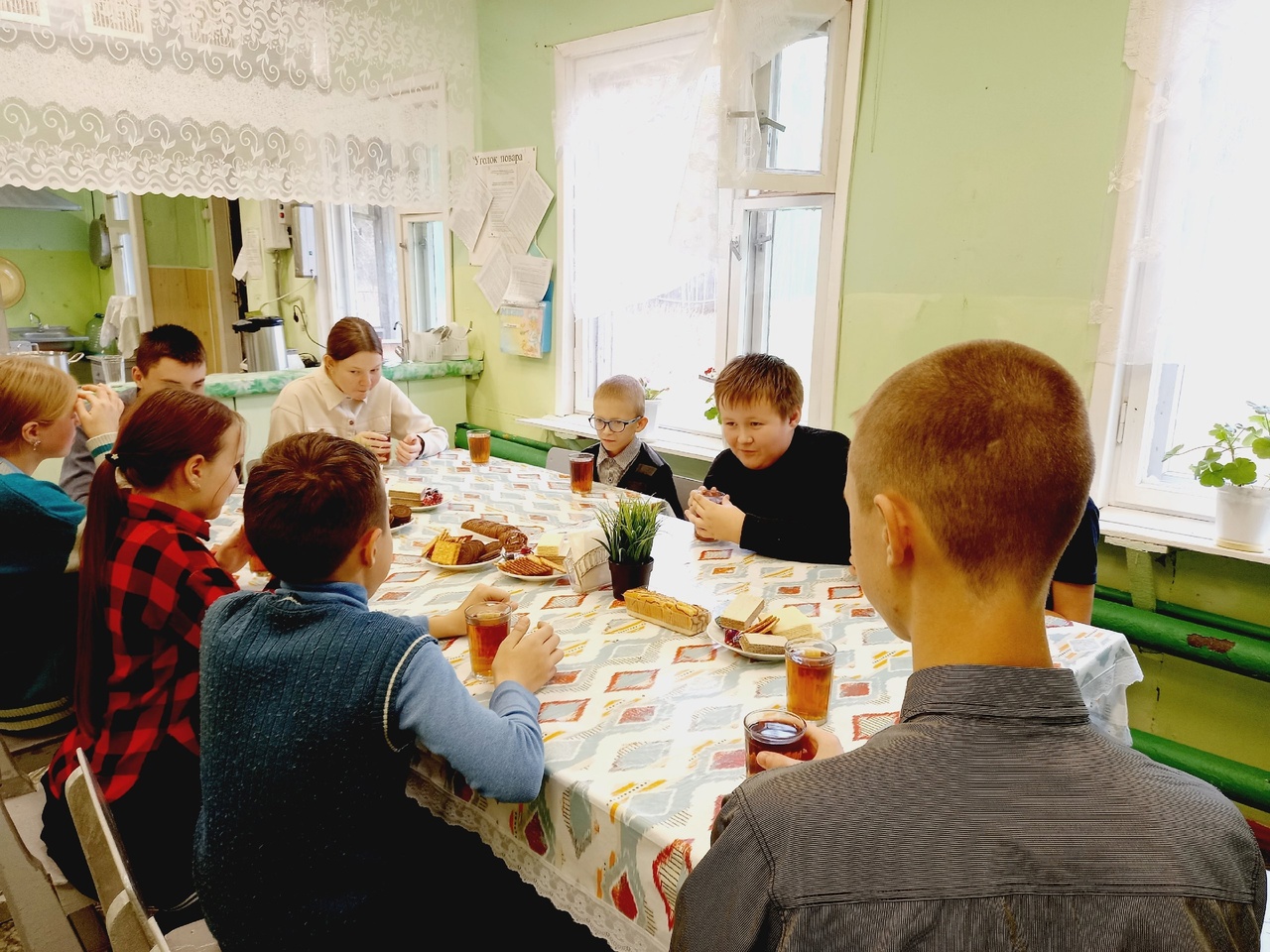 Общешкольное чаепитие.